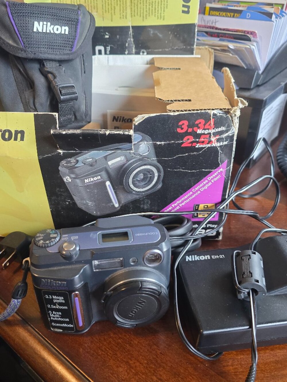 Nikon Coolpix 880 Vintage Digital Camera Bundle Tested Working Read Description